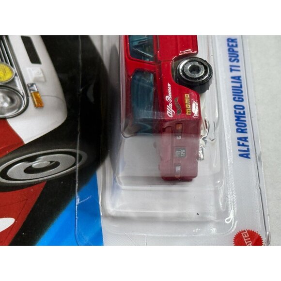 Hot Wheels Compact Kings Alfa Romeo Giulia TI Super Red 7/10 New 2025 NOC - Picture 3 of 5